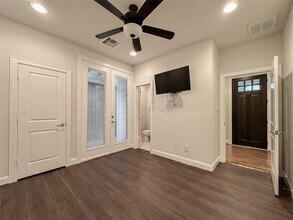 10 Hermann Park Ct in Houston, TX - Building Photo - Building Photo