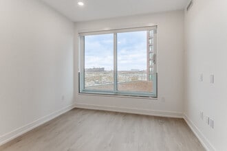 31 York Garden Wy in Toronto, ON - Building Photo - Building Photo