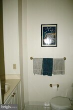 1625 International Dr in McLean, VA - Building Photo - Building Photo