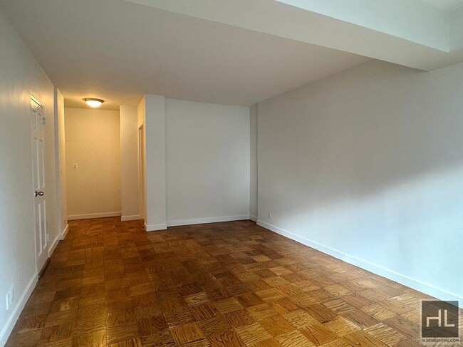 EAST 36 STREET in New York, NY - Building Photo - Building Photo