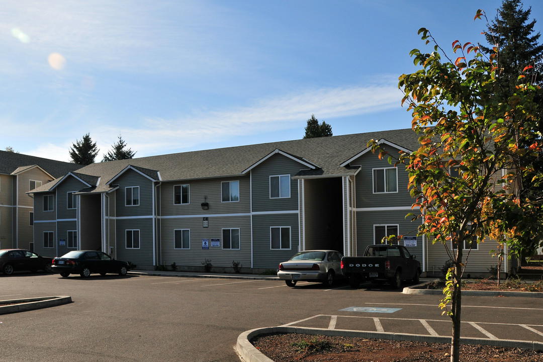 Magnolia Court Apartments in Portland, OR - Building Photo