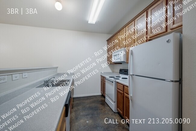 10619 Mathom Lndg in Universal City, TX - Building Photo - Building Photo