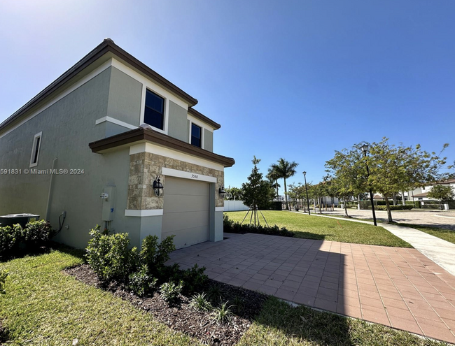 3558 W 108th St in Hialeah, FL - Building Photo - Building Photo