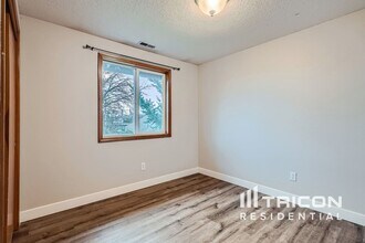 16209 NE 12th St in Vancouver, WA - Building Photo - Building Photo