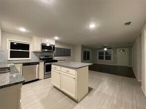 611 Harrisdale Ave in River Oaks, TX - Building Photo - Building Photo