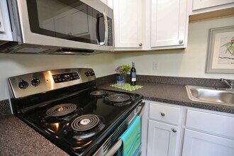 4420 Dunning Rd in Norfolk, VA - Building Photo - Building Photo