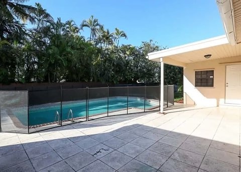 9140 SW 178th Terrace in Palmetto Bay, FL - Building Photo - Building Photo