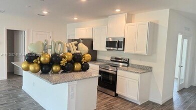 7875 97th Ave in Vero Beach, FL - Building Photo - Building Photo