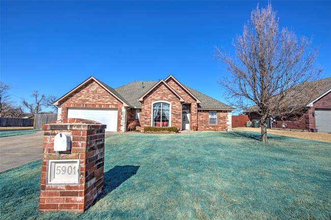 property at 5901 SE 8th St