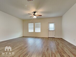 13101 John Calhoun Dr in Manor, TX - Building Photo - Building Photo