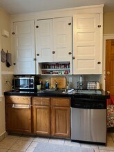 2683 Hampshire Rd, Unit 2 in Cleveland Heights, OH - Building Photo - Building Photo