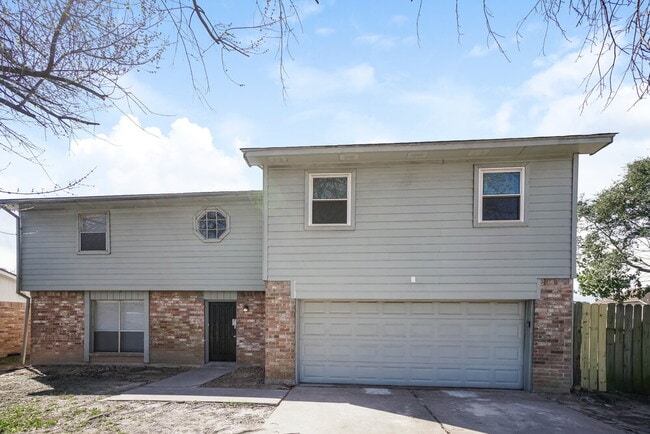 property at 10919 Skybird Dr