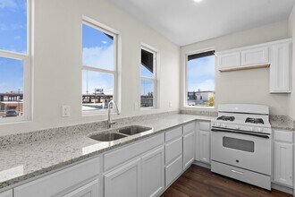 1906 Yandell Dr in El Paso, TX - Building Photo - Building Photo