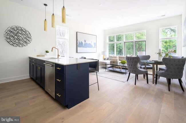 property at 1018 Douglas St NE