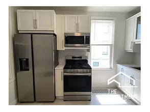 3331 N Whipple St, Unit 1 in Chicago, IL - Building Photo - Building Photo