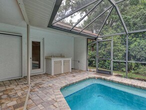 1612 Pine Harrier Cir in Sarasota, FL - Building Photo - Building Photo