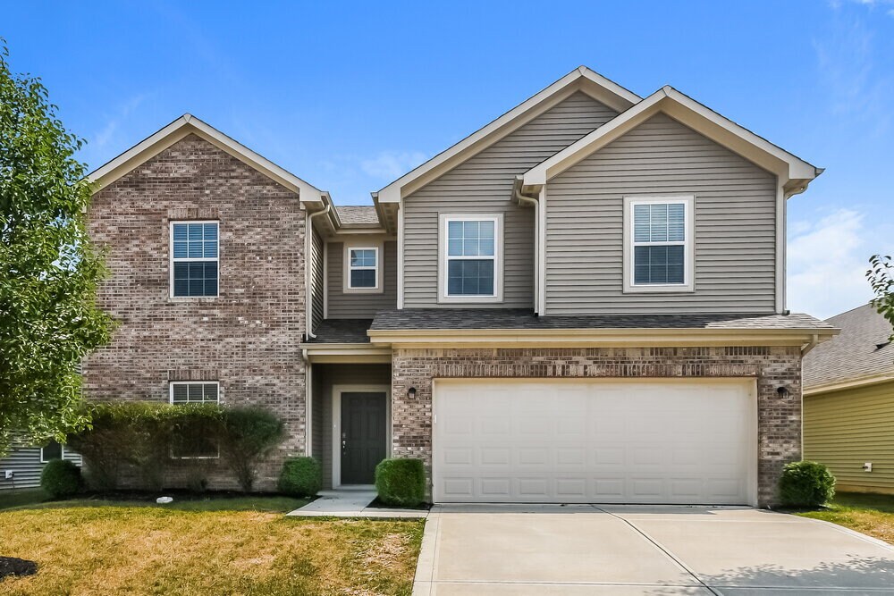 577 Farnham Dr in Westfield, IN - Building Photo