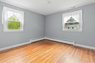 22 Henry St in Salem, NH - Building Photo - Building Photo