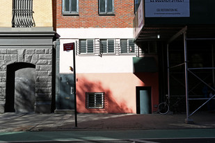 25 Bleecker St in New York, NY - Foto de edificio - Building Photo