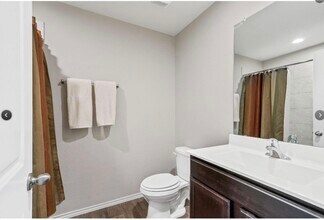 14117 Redwood Forest Trail in Conroe, TX - Building Photo - Building Photo