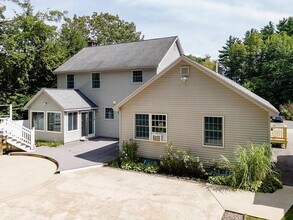 2-12 Yvonne St in Rochester, NH - Building Photo - Building Photo