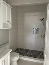 404 W St Helena Ave in Edinburg, TX - Foto de edificio - Building Photo