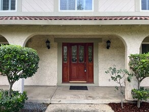 122 Los Patios in Los Gatos, CA - Foto de edificio - Building Photo