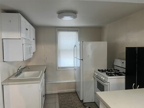 75 N Baldwin St in Johnson City, NY - Building Photo - Building Photo