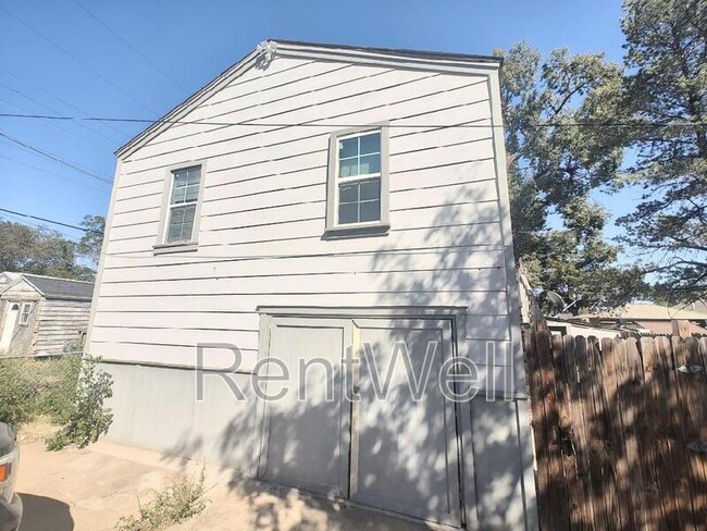 1726 25th St in Lubbock, TX - Building Photo - Building Photo
