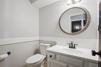 2908 Gessner Rd in Houston, TX - Building Photo - Building Photo