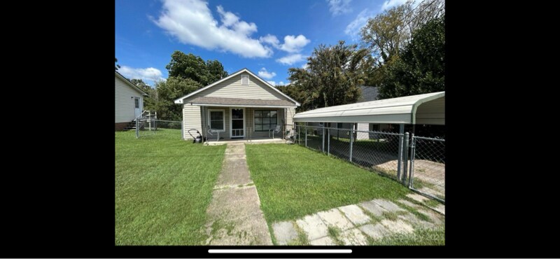 103 E Maryland Ave in Bessemer City, NC - Building Photo