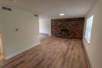 3310 Belle Meade Dr in Columbia, MO - Building Photo - Building Photo