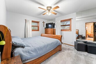 1895 Birch St in Des Plaines, IL - Building Photo - Building Photo