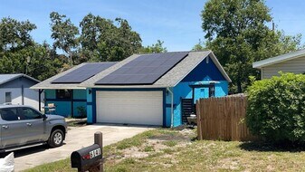 6133 Arthur Ave in New Port Richey, FL - Building Photo