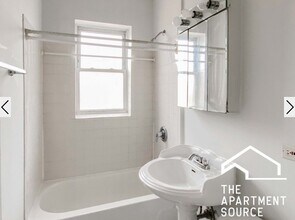 3527.5 N Broadway, Unit 2 in Chicago, IL - Building Photo - Building Photo