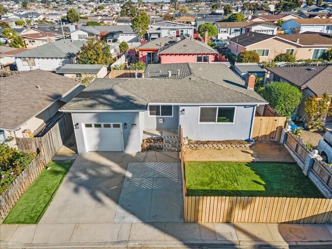 property at 1674 Kenneth St