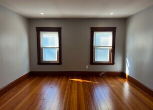 183 College Ave, Unit 2 in Somerville, MA - Building Photo - Building Photo