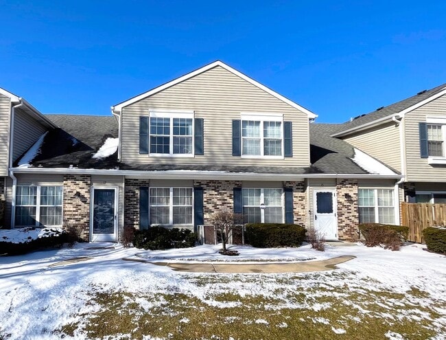 17 Le Jardin Ct in Buffalo Grove, IL - Building Photo - Building Photo