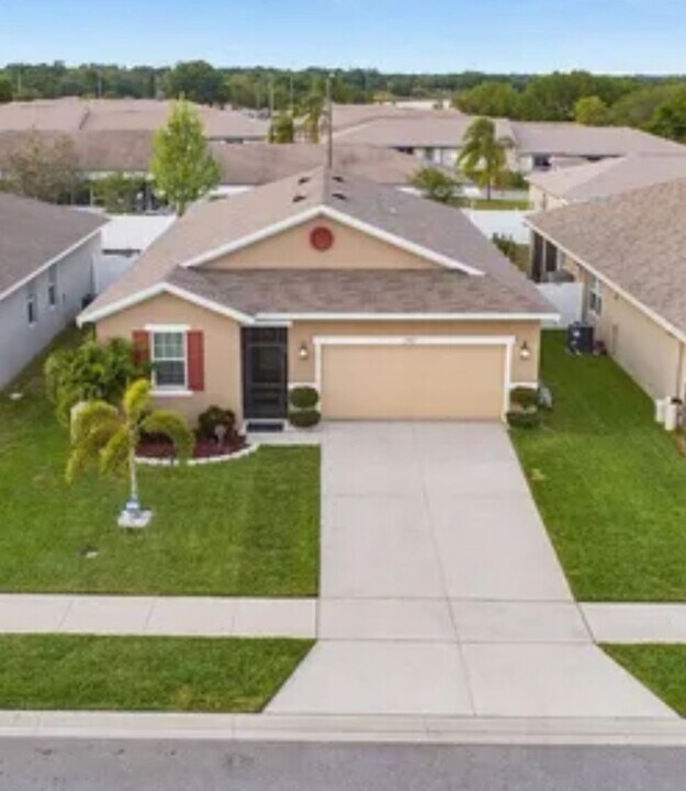 192 Lake Smart Cir in Winter Haven, FL - Building Photo