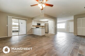 4325 Timor Pl in Sarasota, FL - Building Photo - Building Photo
