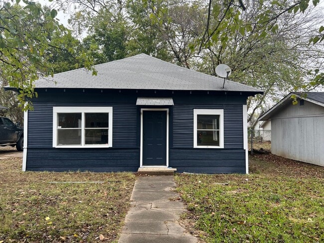 property at 209 11th Ave NW