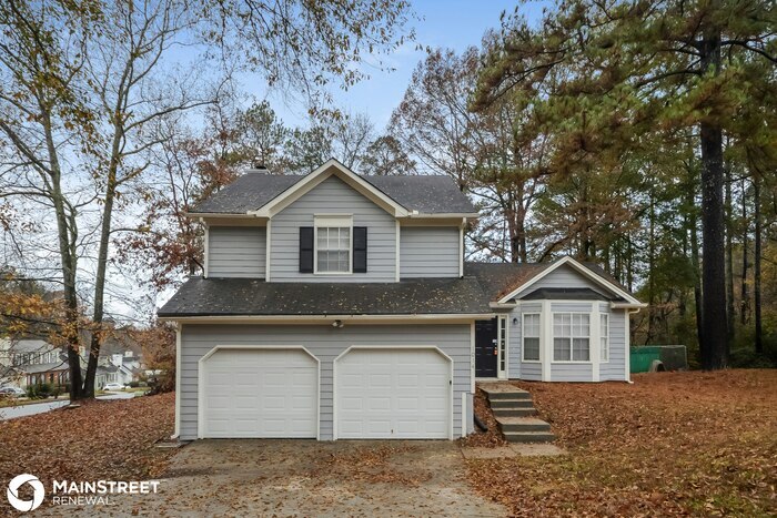 1014 Forest Path in Stone Mountain, GA - Building Photo