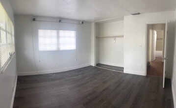 4000 NW 81st Ave in Coral Springs, FL - Building Photo - Building Photo