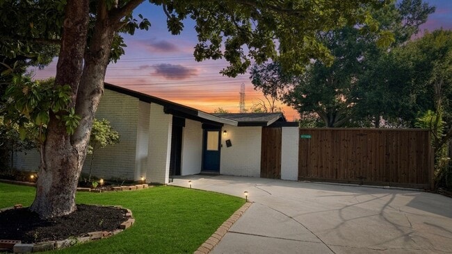 property at 11103 Greenwillow Dr