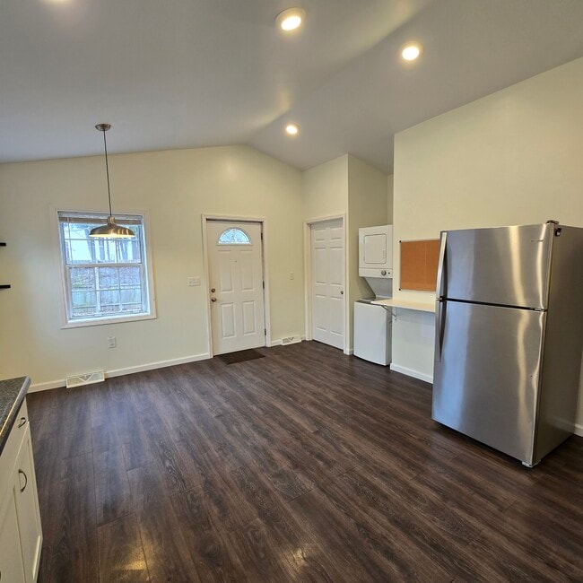 241 Short St in Erie, PA - Building Photo - Building Photo