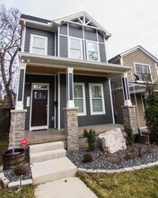 910 11th Ave N in Nashville, TN - Foto de edificio - Building Photo