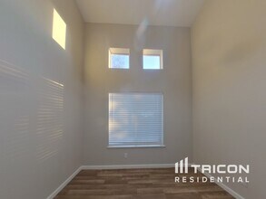 5101 Pioneer Ct in Antioch, CA - Building Photo - Building Photo