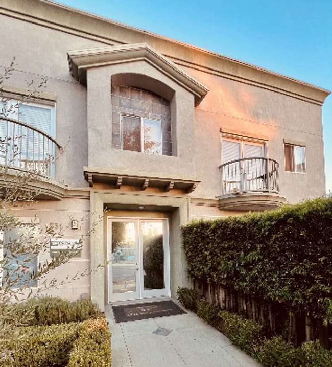 property at 6534 Balboa Blvd