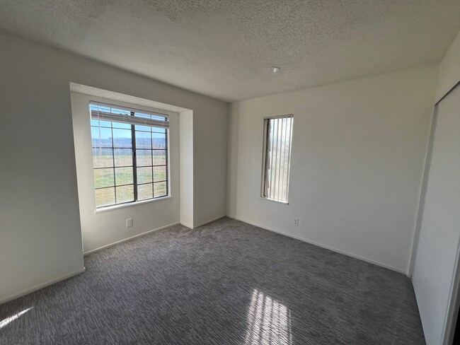 2260 E Avenue Q4, Unit 70, Unit 70