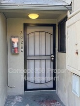 2028 Chestnut Ave in Long Beach, CA - Building Photo - Building Photo